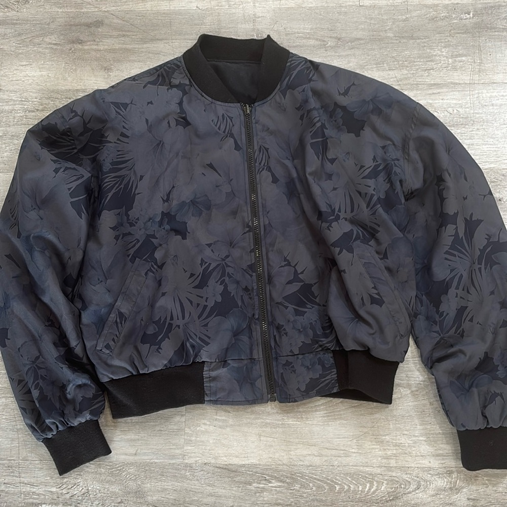 Vintage Women’s ROCHE Floral Black Bomber Jacket | Reversible | Size M